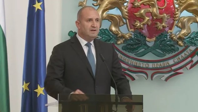 Държавният глава Румен Радев поздрави президента на Съединените американски щати