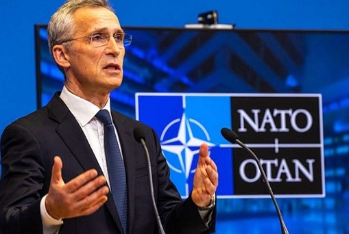 Генералният секретар на НАТО Йенс Столтенберг заяви че остава начело