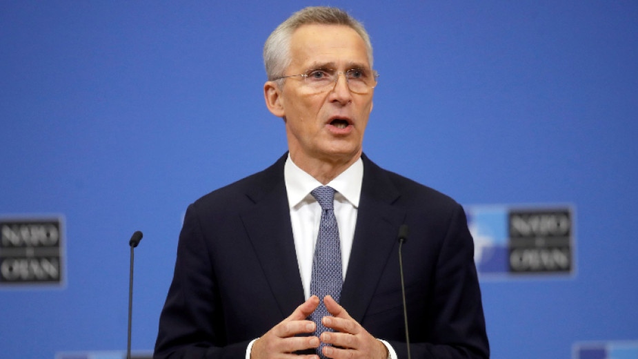 Украйна приветства решението на НАТО да удължи мандата на генералния