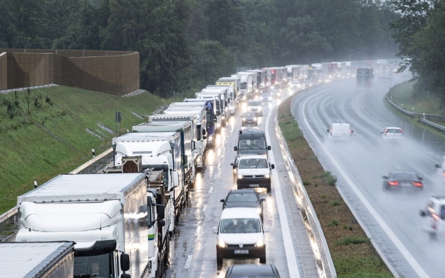 Австрийския парламент одобри законопроект който ще позволи на властите да