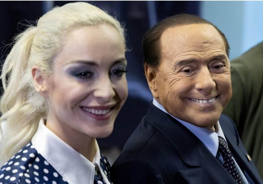 В няколко листа и буквално в няколко думи написани на