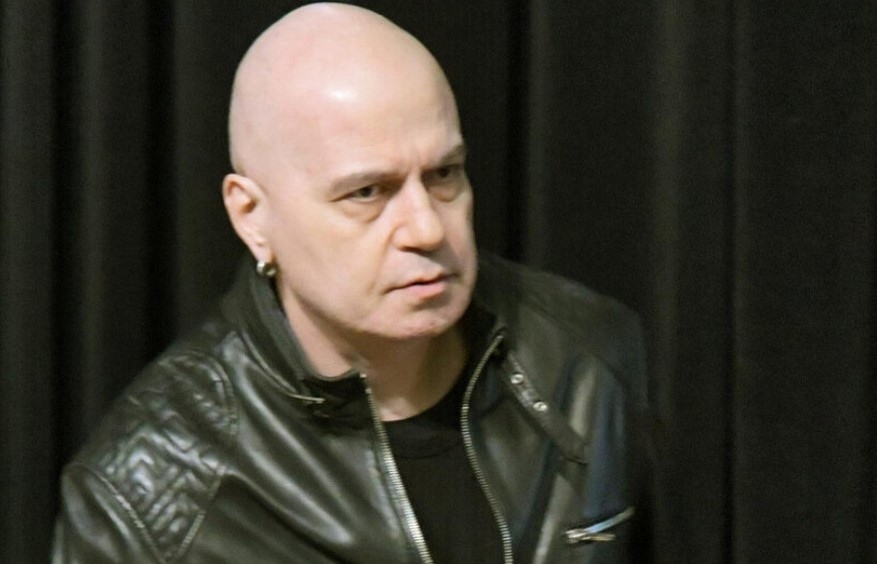 Сега ще ви кажа как се разпределят важните постове в