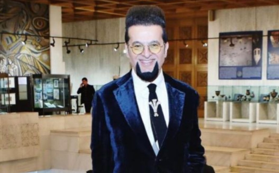 Известният светски хроникьор представящ се за PR експерт Евгени Минчев