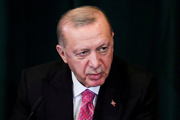 Президентът на Турция Реджеп Ердоган обяви че страната ще разчисти