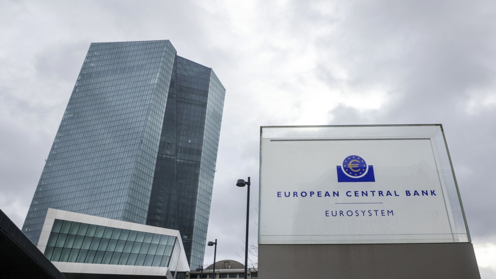 Европейската централна банка ЕЦБ започна проучване сред гражданите на ЕС