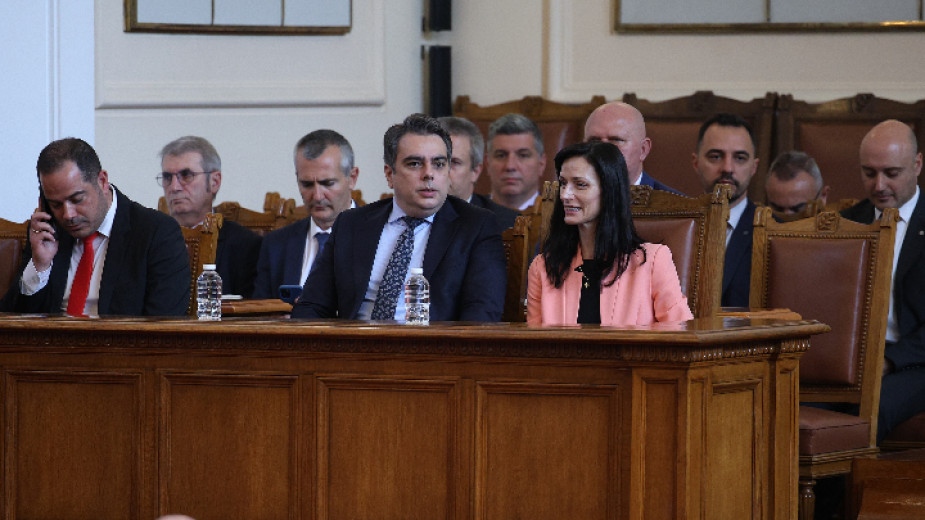 В парламента започнаха дебатите по първото четене на предложения от