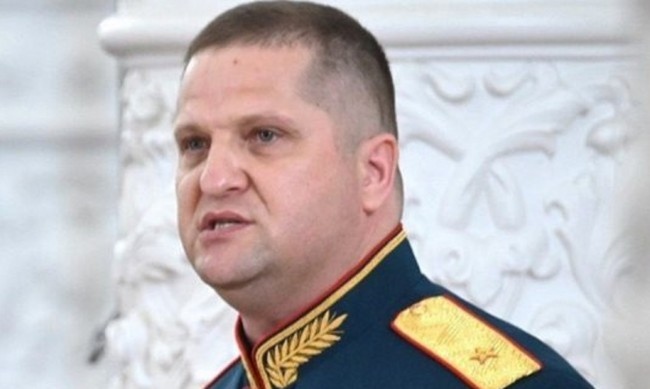 Заместник командирът на Южния военен окръг на Руската федерация генерал лейтенант Олег