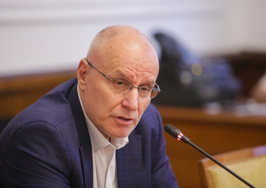 Управителят на БНБ не препоръчва да се използват паралелно еврото