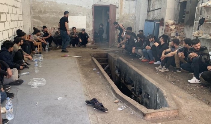 Над 300 нелегални мигранти са установени в рамките на мащабната