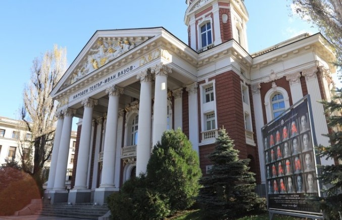 Министър Кръстю Кръстев покани на среща и разговаря днес в