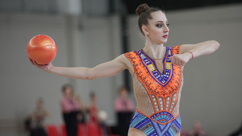 Боряна Калейн спечели сребърен медал в многобоя а Ева Брезалиева