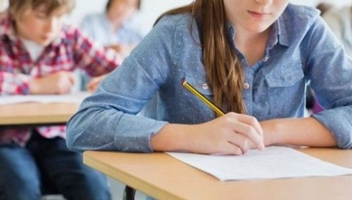 Изместили сме със седмица в графика провеждането на изпитите след 7