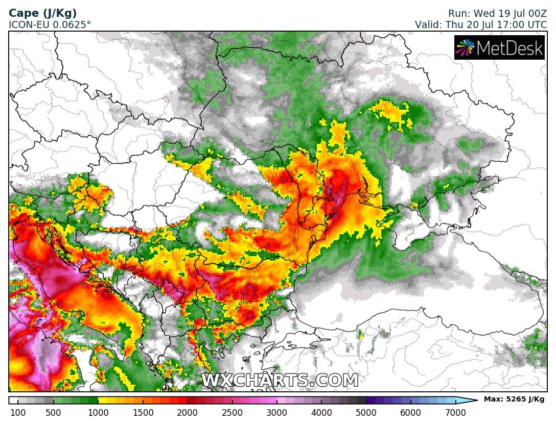 На фона на продължаващите жеги серия летни гръмотевични бури ще