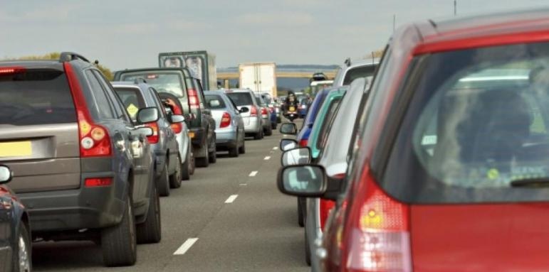 Камион с вишка пламна на автомагистрала Хемус Инцидентът е станал