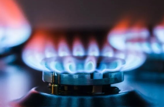 Очаква се цената на природния газ през август да е