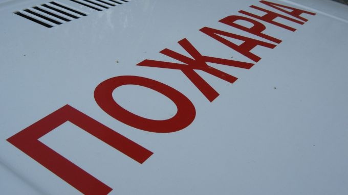 Трети ден продължава гасенето на пожара до село Дъбовец община Любимец  Тази