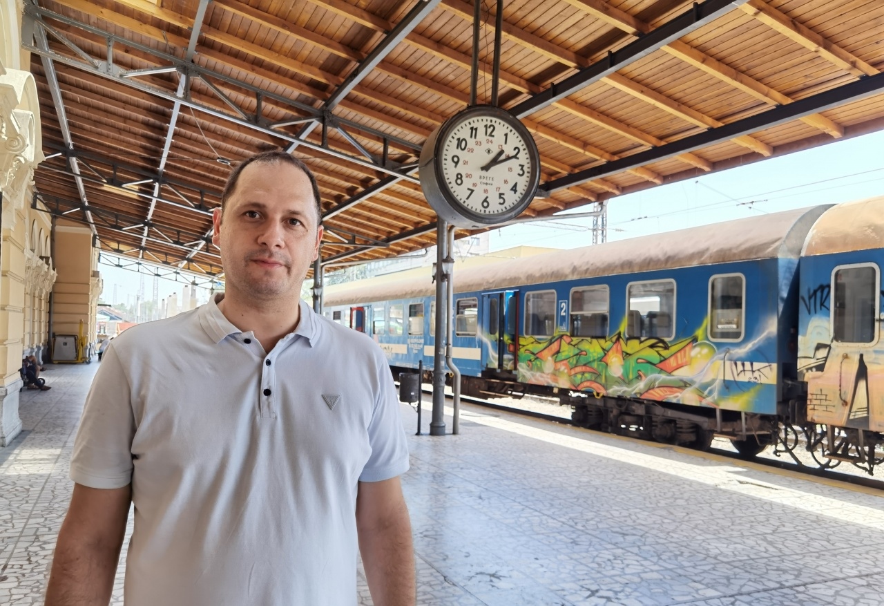 36 градуса навън 35 градуса в купето При тези условия