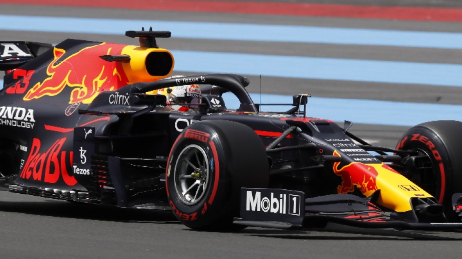 Нидерландският пилот на Ред Бул Макс Верстапен спечели състезанието от