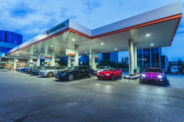 Всеки ден до края на август 31 08 2023 клиентите на