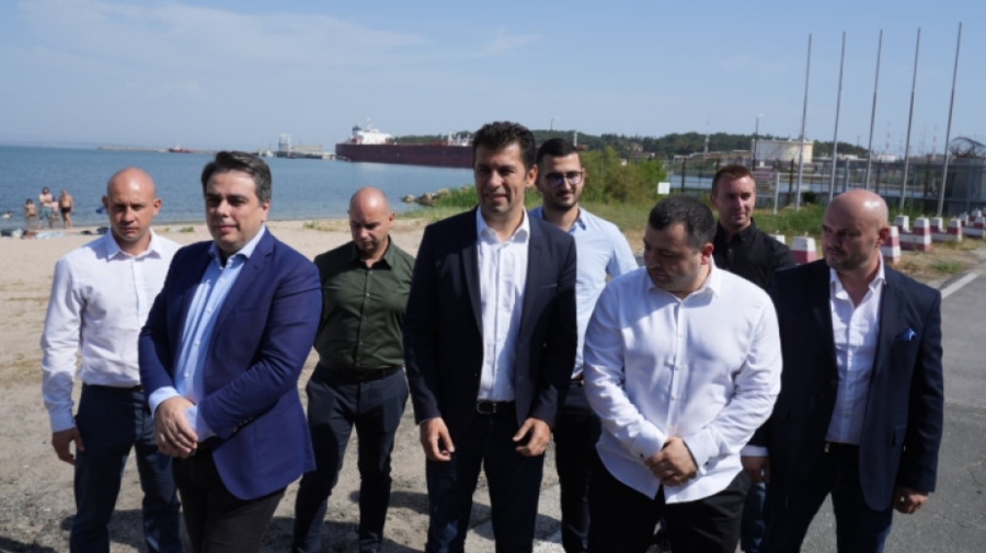 ПП-ДБ: Твърденията на Радев, че държавата е неспособна да управлява пристанище Росенец,  граничат с доброволен отказ от суверенитет