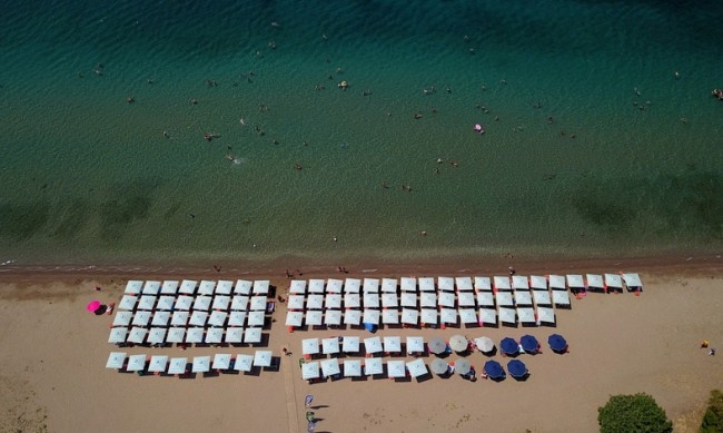 Гръцката формация Движение на плажната кърпа което се бори за