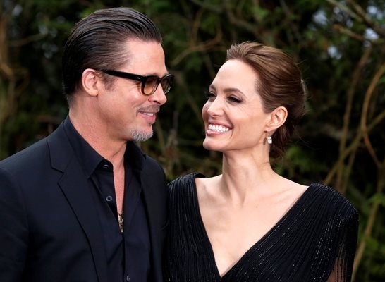 Холивудските звезди Брад Пит и Анджелина Джоли финализираха бракоразводния си