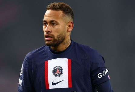 Звездата на Пари Сен Жермен Неймар ще се превърне в