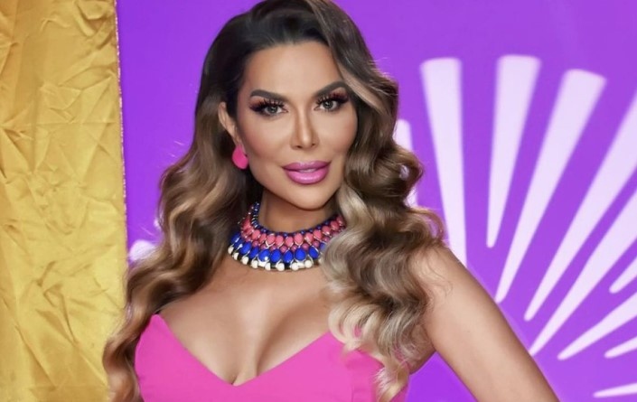 Фолкпевицата Бони се сравни с кукла Барби Това си признание