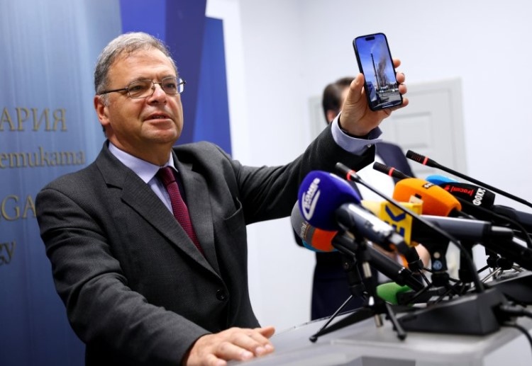 Безпрецедентна проверка на инспектори от министерството на енергетиката на околната