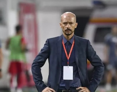 Треньорът на ЦСКА Нестор Ел Маестро е поискал нови попълнения