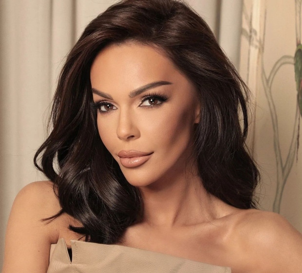 Бодигардът и шофьор на певицата Галена е пострадал при зверско