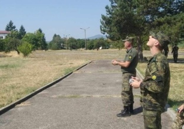 Сухопътни войски организираха първия курс за обучение на оператори и