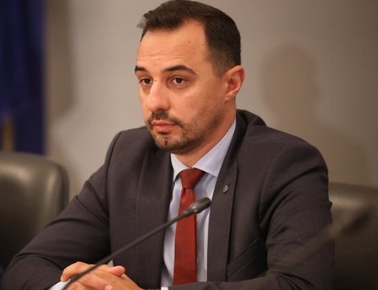 Години наред държавни предприятия под шапката на Министерството на икономиката