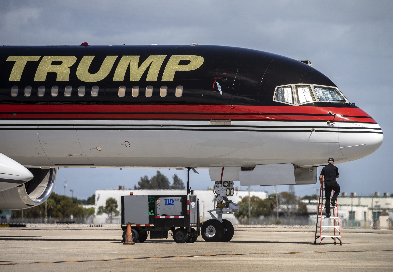 Американският президент 2016 2021 г Доналд Тръмп с шеговит