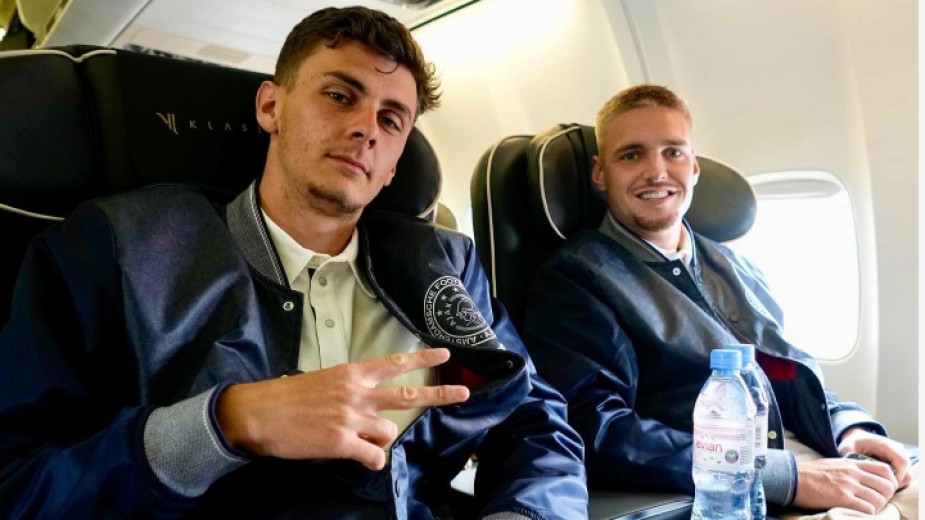 Нидерландският Аякс тръгна за България с група от 25 играчи