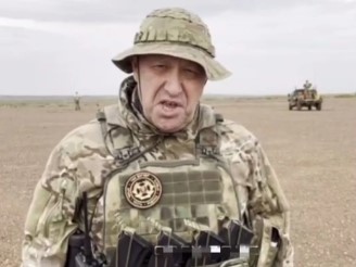 Пентагонът отхвърля версията ракета да е свалила частния самолет с