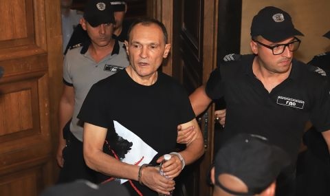 Адвокатите на Васил Божков ще обжалват решението той да остане