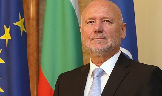 Министърът на отбраната Тодор Тагарев ще участва в неформалната среща
