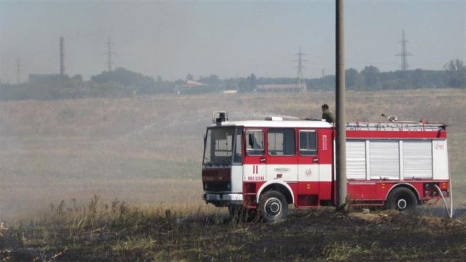 Пожар гори в северната индустриална зона на Севлиево Движението по