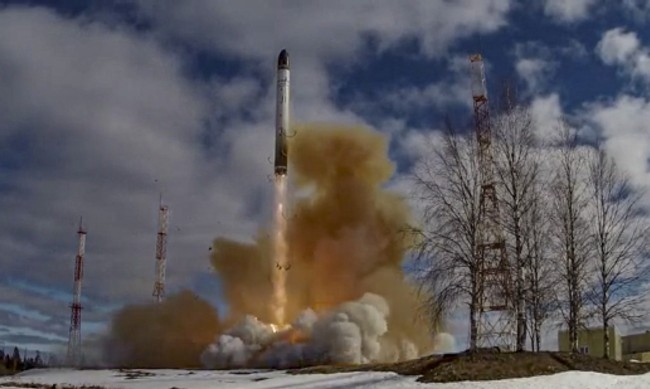 Ръководителят на руската космическа агенция Роскосмос Юрий Борисов заяви днес