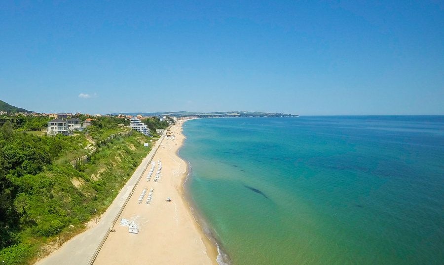 Много хора предпочитат септември за своята почивка на море заради