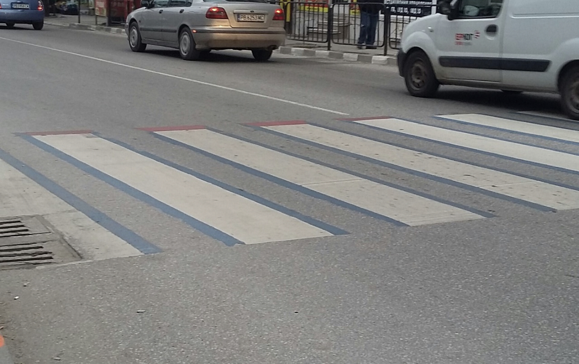 Полицаи край всички пешеходни пътеки до училищата ще има за