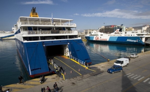 Общогръцката федерация на моряците ПНО обяви 24 часова стачка на всички