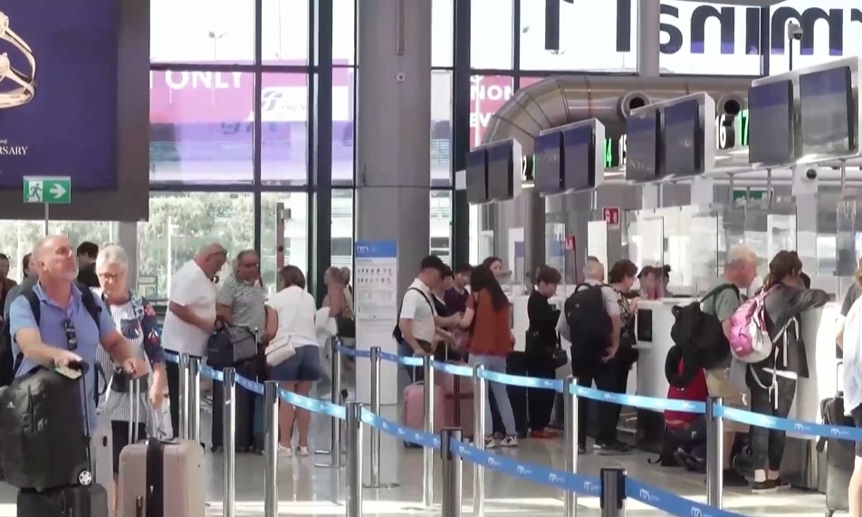 24 часова стачка на наземния персонал блокира летищата в Италия Служителите