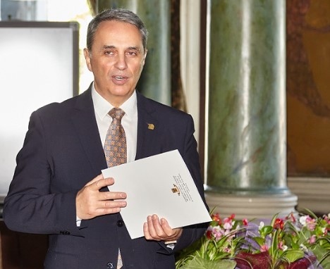 Първокурсниците от Университета по хранителни технологии се срещат с университетското