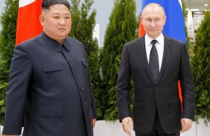 Руският президент Владимир Путин и лидерът на Северна Корея Ким
