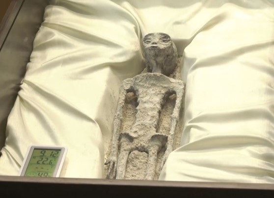 В Мексико показаха предполагаеми останки на извънземни Това стана по