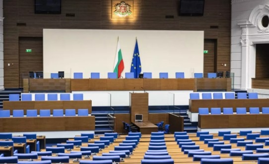 Депутатите излизат в извънредна едномесечна ваканция заради местните избори
От 11