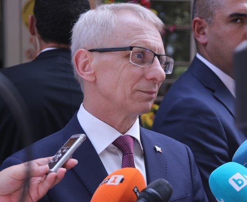 Държавата е длъжна да се грижи за общия интерес Освобождаването