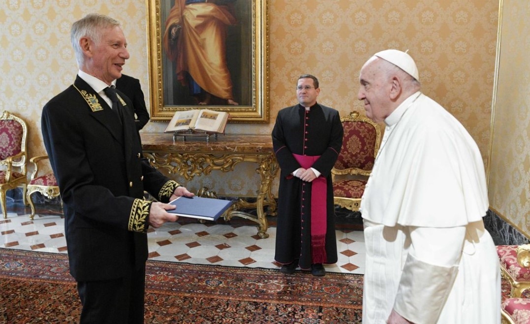 Новият посланик на Русия към Светия престол Иван Солтановски връчи